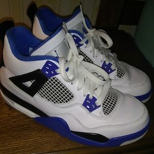 Jordan retro 4
